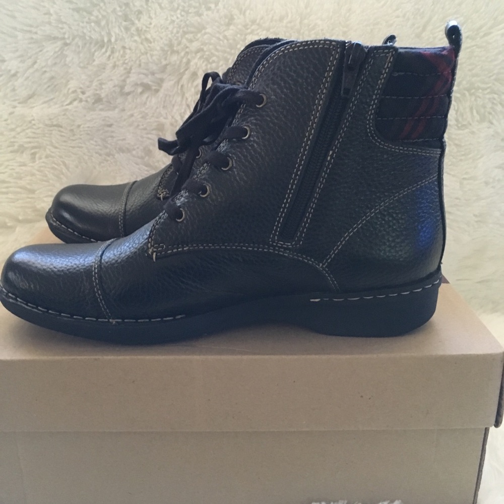 Clarks Whistle Bea ankle boots - Picture 3 of 8